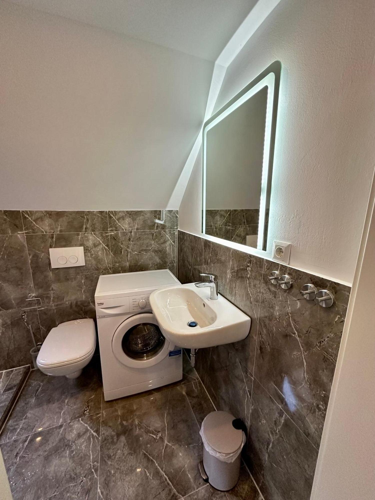Durmaz Hotel Hannover Exterior photo
