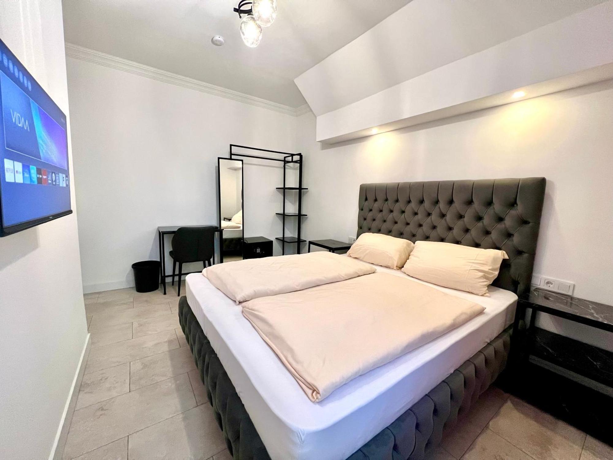 Durmaz Hotel Hannover Exterior photo